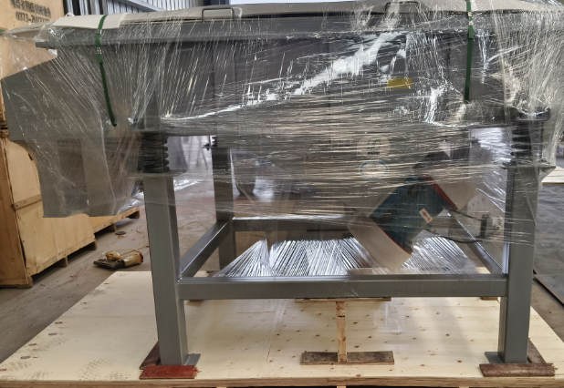 保加利亞直線篩裝箱，準備發(fā)出