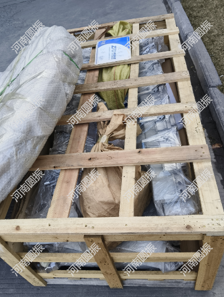 江西省1臺繃網(wǎng)機包裝完成，準(zhǔn)備發(fā)貨